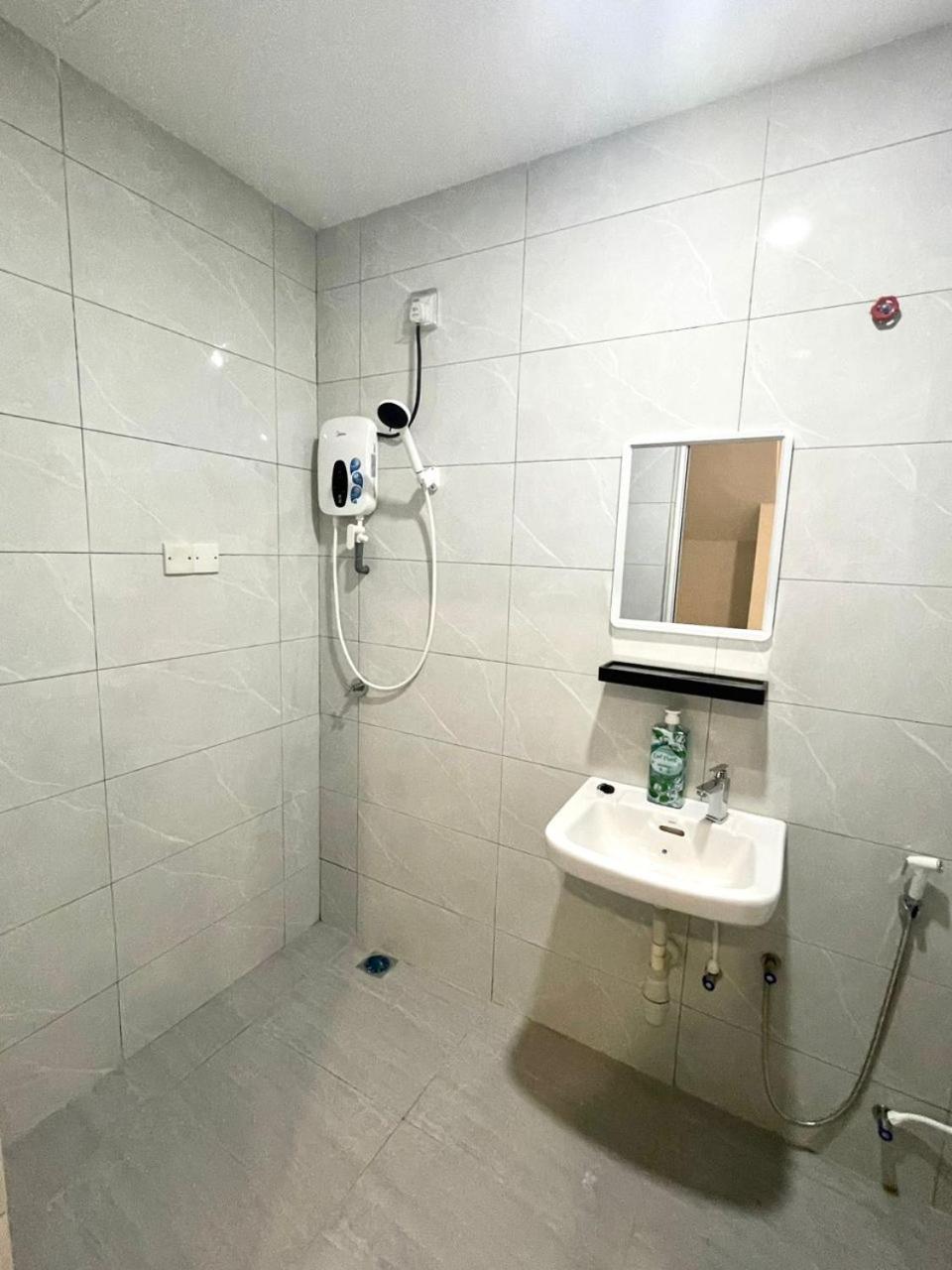 Garden Inns Motel Kangar Ngoại thất bức ảnh